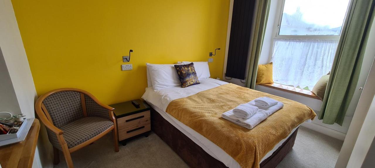 The Torland - Paignton Seafront - Free Parking, All Rooms En-Suite Exterior photo