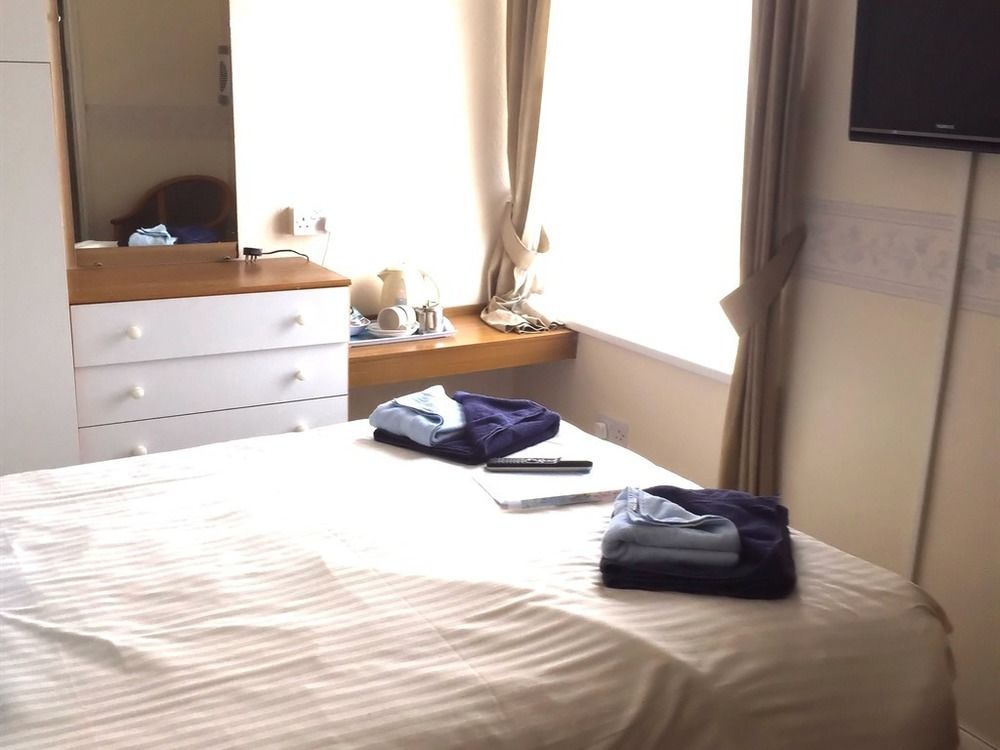The Torland - Paignton Seafront - Free Parking, All Rooms En-Suite Exterior photo